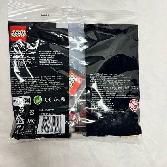 Lego bundle 42147 & 30655 - Picture 3 of 10